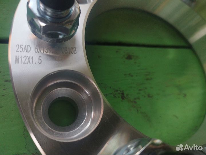 Колесные проставки 6х139,7