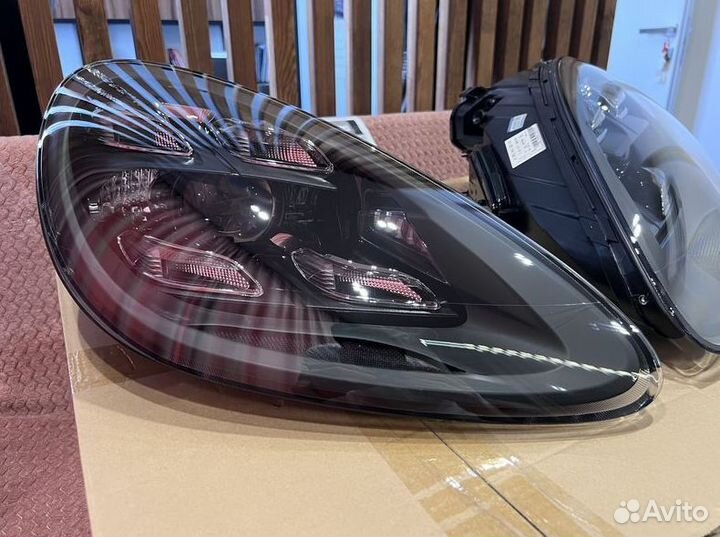 Фары на Порш Кайен