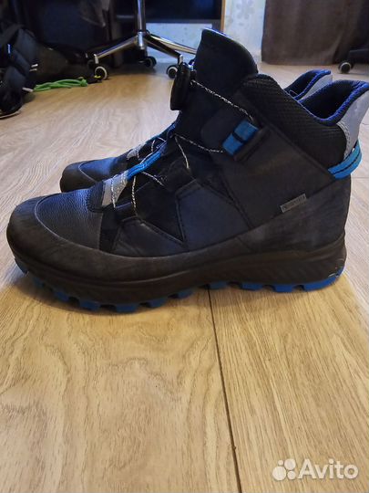 Ботинки ecco 37 на мальчика