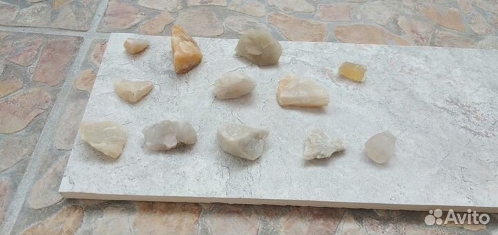 Кварц 1шт. 30руб