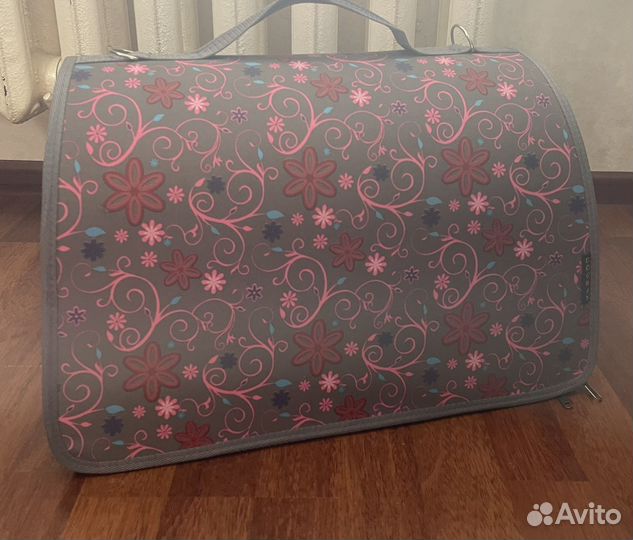 Переноска для кошек и собак