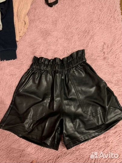 Кожаные шорты