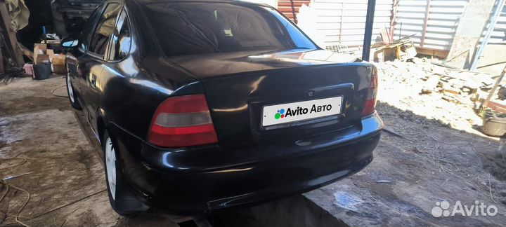 Opel Vectra 1.8 МТ, 1997, 150 000 км