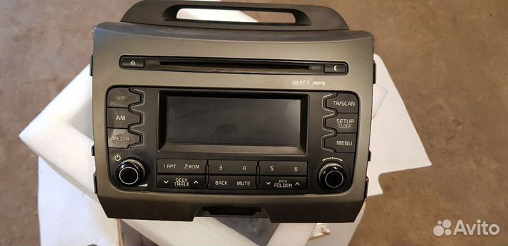 Штатная магнитола на Kia sportage 3