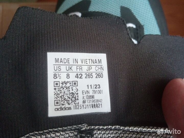 Мужские зимние кроссовки,42 размер