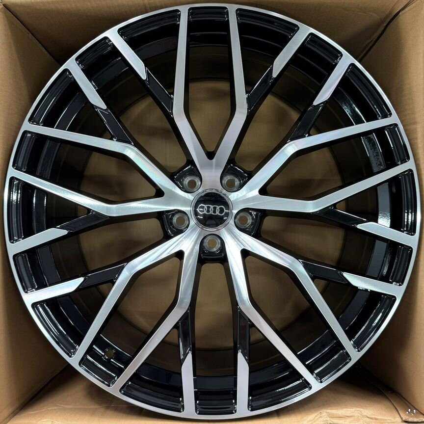 Литые диски Audi 9.5×R22 5×112