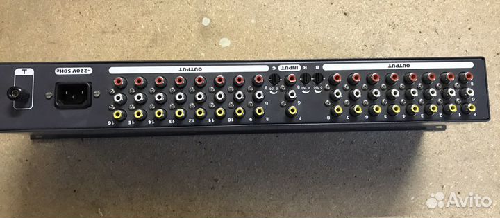 Усилитель распределитель кабельный RCA