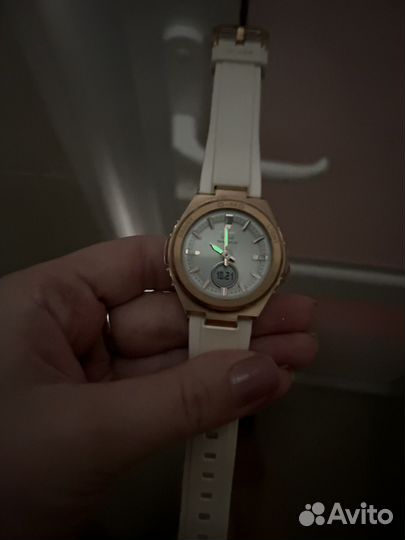 Часы Casio Baby-G MSG-S200G-7AER