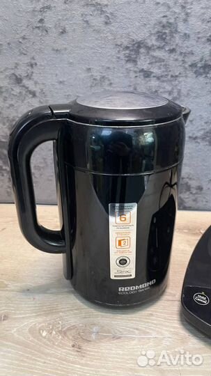 Чайник Redmond RK-M1303D