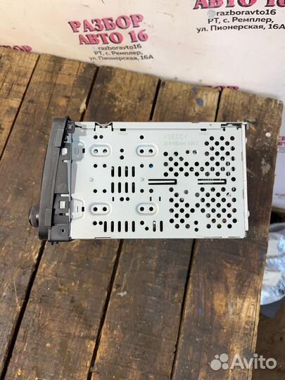 Магнитола Hyundai Solaris 1 (на запчасти)