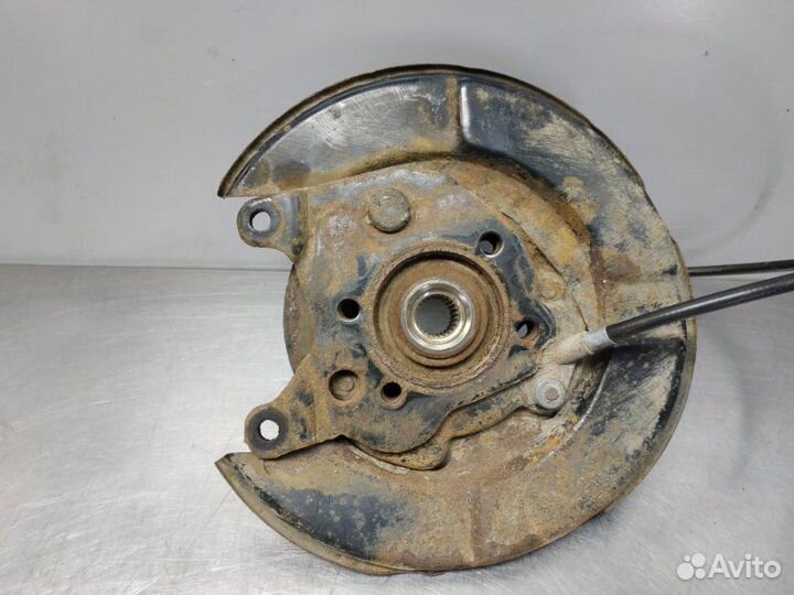 Кулак цапфа задний левый Nissan X-Trail T31 MR20DE