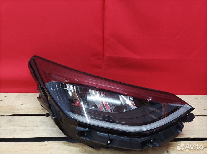 Фара правая Hyundai Sonata 8 дн8 2019