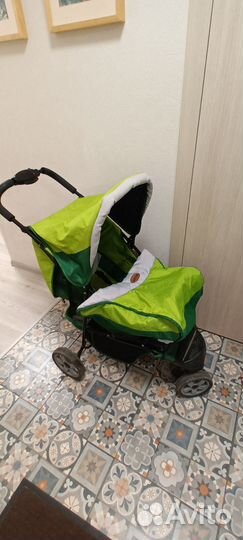 Прогулочная коляска