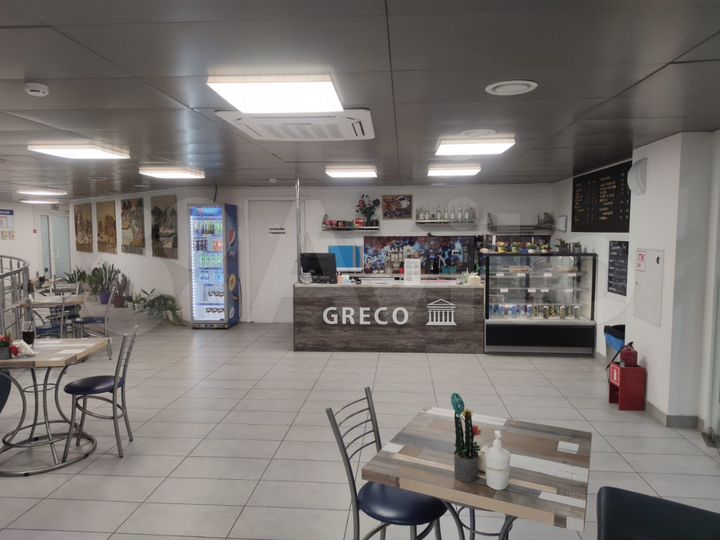 Кафе в автосалоне. Арендные каникулы 3 месяца