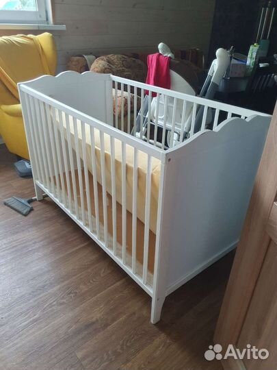 Кроватка Икеа Хенсвик