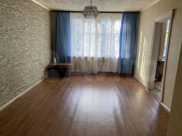 2-к. квартира, 59 м², 1/2 эт.