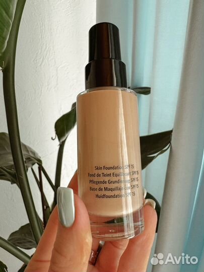 Тональный крем SPF15 Bobbi Brown Skin Foundation