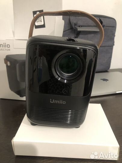 Проектор umiio