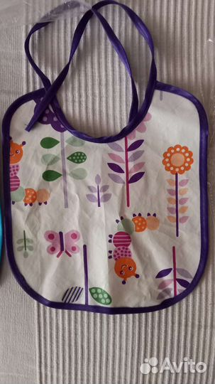 Нагруднички новые