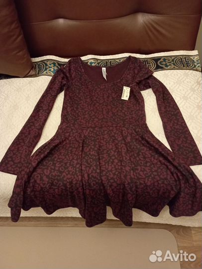Платье новое 42 размер