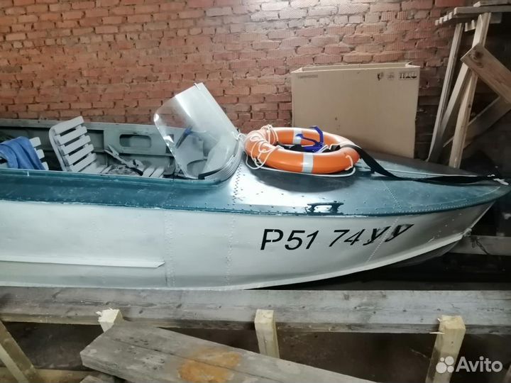 Моторная лодка прогресс4