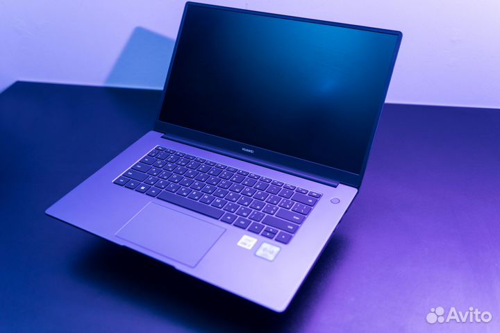 Игровой ноутбук GTX RTX