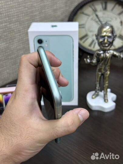 iPhone 11 64GB, Green, Б/У, (акб 80)