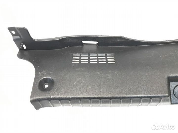 Накладка замка багажника Kia Optima 3 седан 2.4