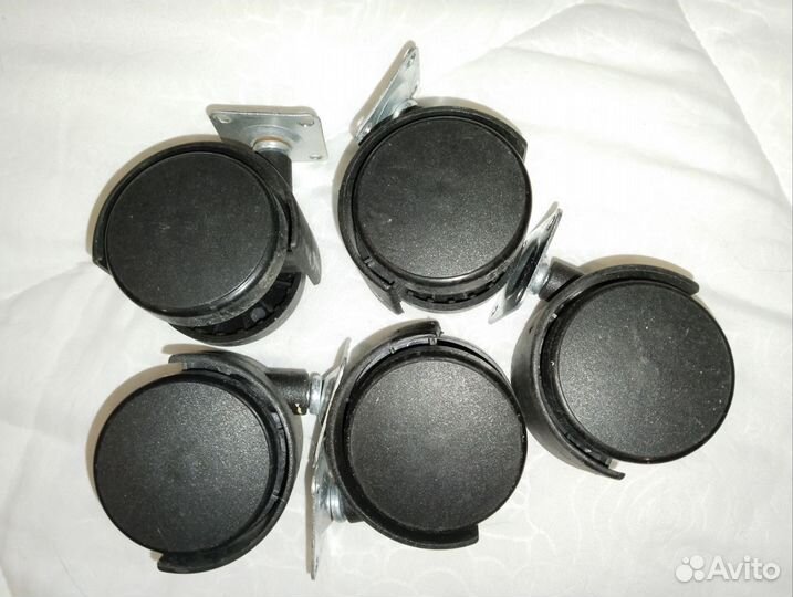 Колесо мебельное