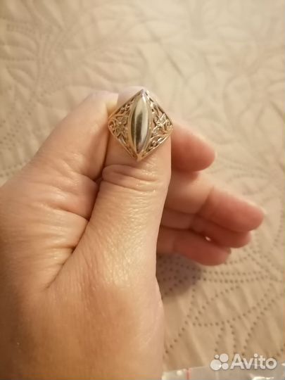 Кольцо золотое