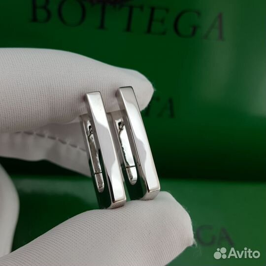 Серьги Bottega Veneta текущая коллекция