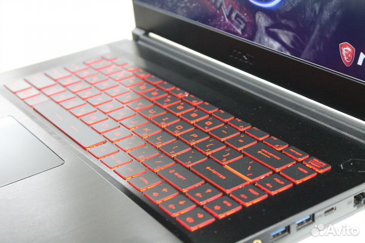 Игровой ноутбук MSI Katana с RTX3050