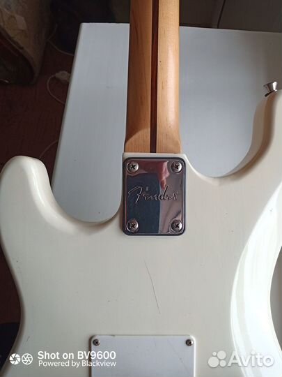 Электрогитара fender