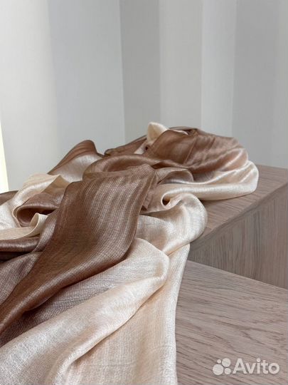 Женские шарфы и платки