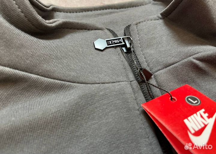 Спортивные костюмы Nike модные