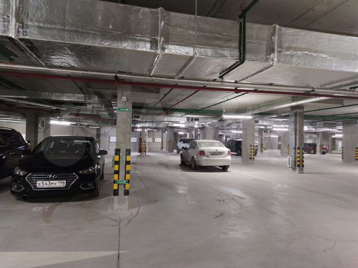 Машиноместо, 15 м²