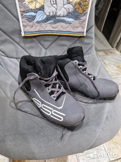 Лыжные ботинки 37 размер NNN