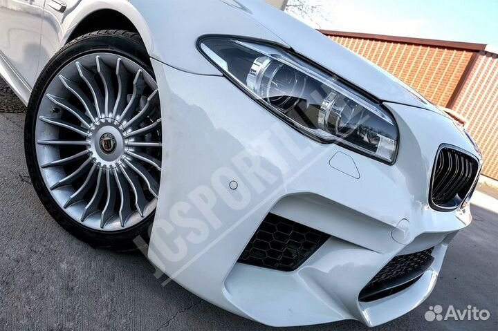 Передний бампер M5 F90 Look для BMW F10