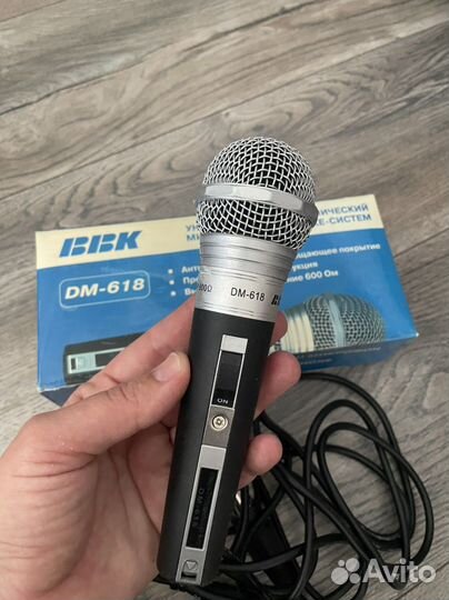 Микрофон BBK DM-618