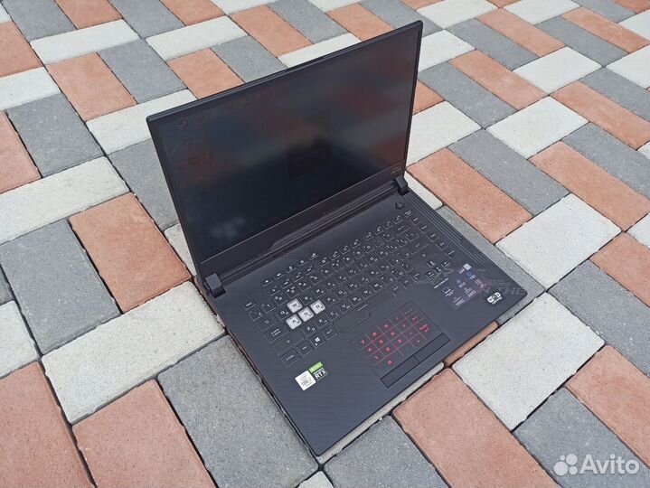 Игровой ноутбук Asus Rog Strix G15