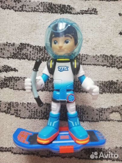 Большая фигурка 