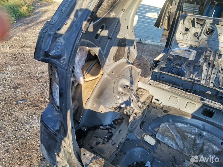 Крыло заднее левое (Mercedes-Benz M-class)