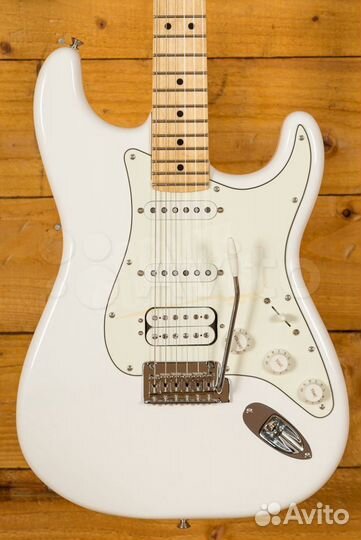 Электрогитара Fender Player Stratocaster HSS MN PW