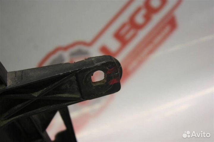 Фара левая Mitsubishi