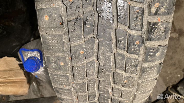 Dunlop SP Winter Ice 01 185/65 R15 88T