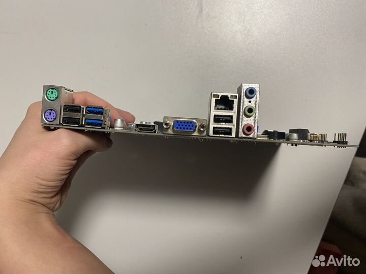 Материнская плата MSI H81M-E33