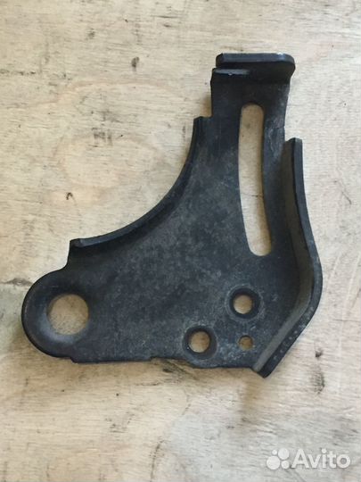 Планка натяжения ремня генератора Kia Rio 4