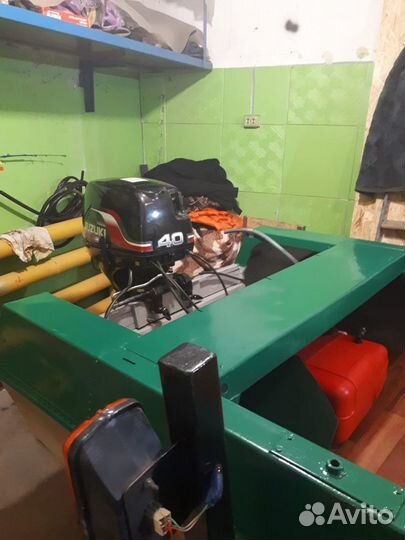 Лодка Крым М, сузуки 40, прицеп, гараж бочка