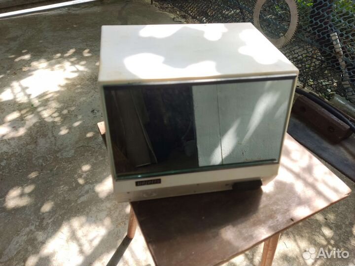 Сушилка электрическая для рук СССР