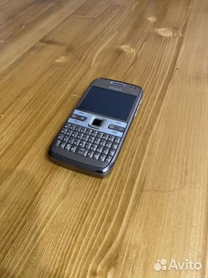 Nokia E72